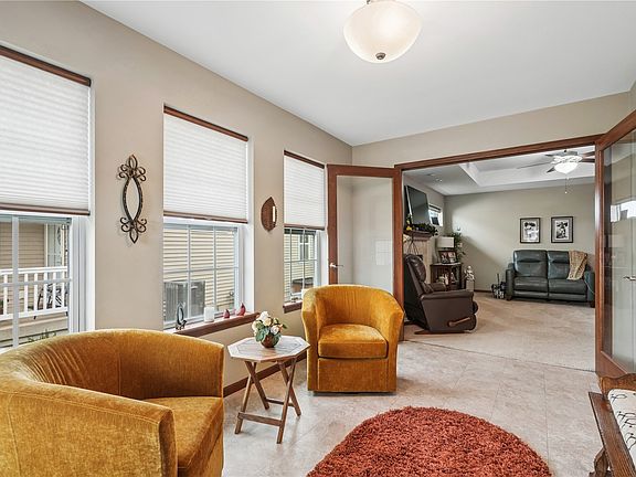 4th image of 506 Meadow Oak Cir
