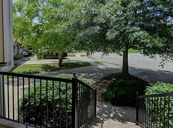 4th image of 1215 NW Ashley Ln