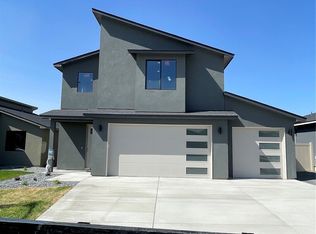 1007 9th Ave NE, Ephrata, WA 98823