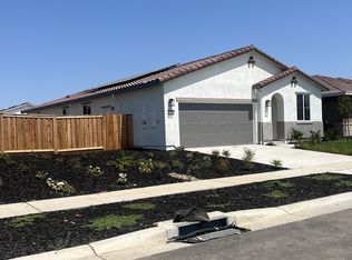1083 Camomille Dr, Olivehurst, CA 95961