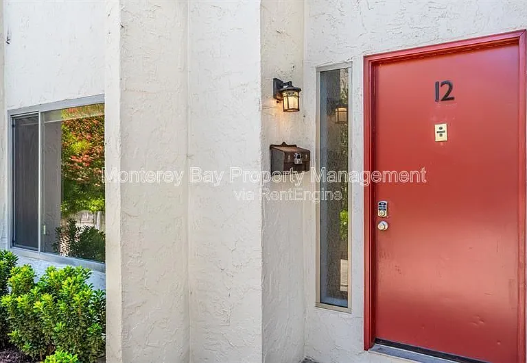 3137 Seacrest Ave #12 — Photo 25