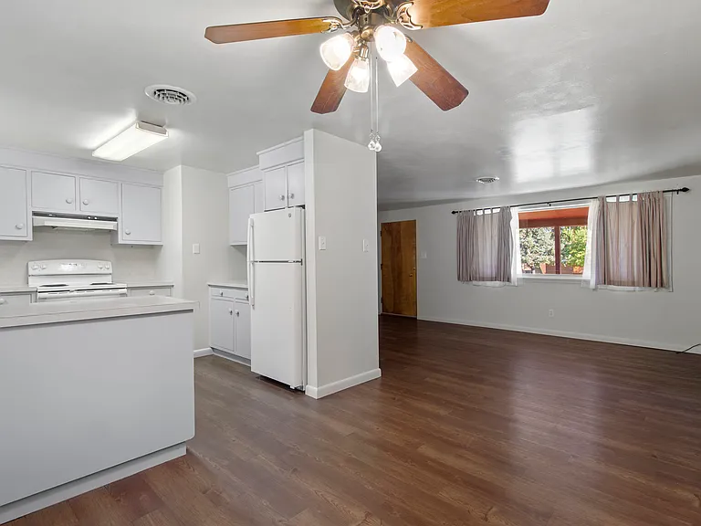 680 Borah Ave — Photo 22