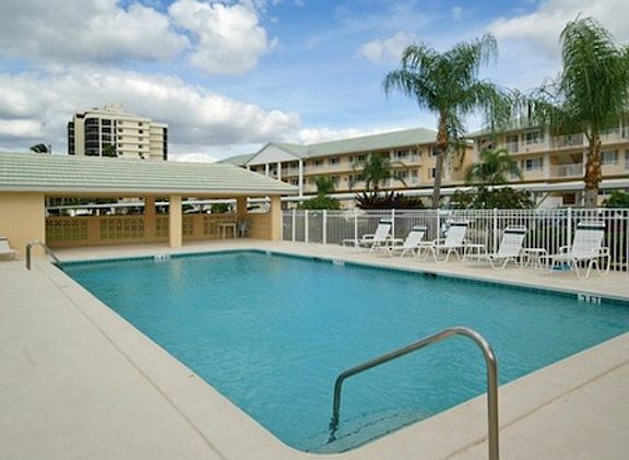 3rd image of 10682 Gulf Shore Dr #304