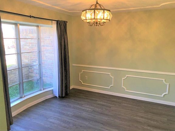 2nd image of 901 Forest Trail Ct