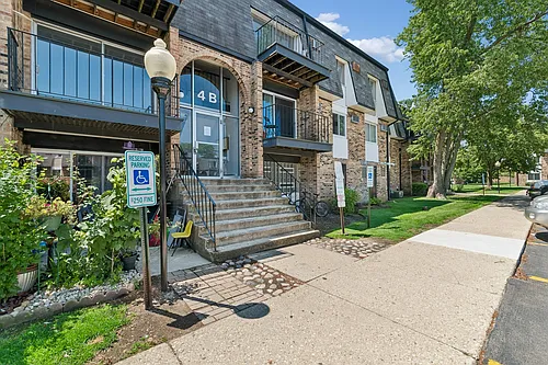 4B E Dundee Quarter Dr #201 Photo 1