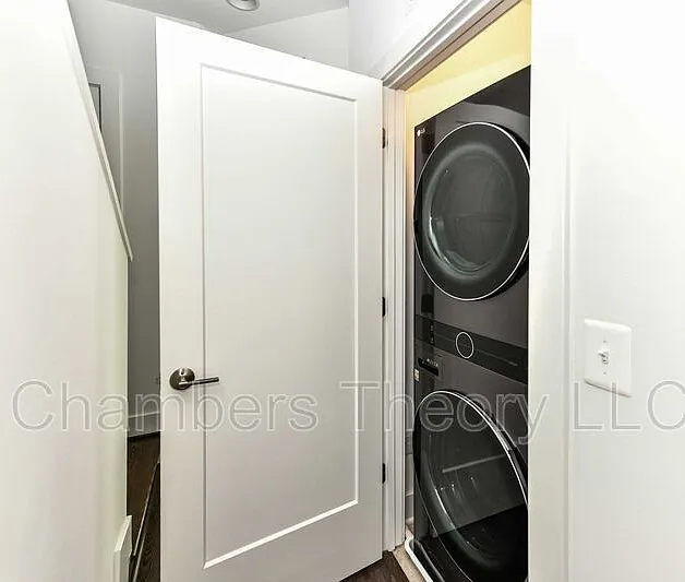 1868 Michael Faraday Dr — Photo 27
