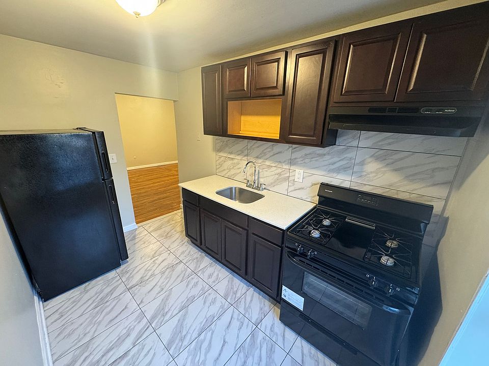 1st image of 111-07 Lincoln Ave #2B
