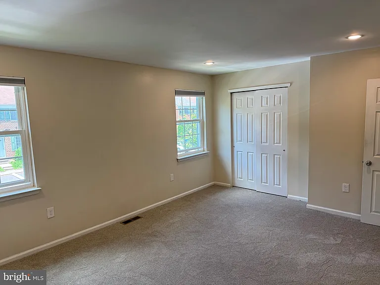 60 Providence Ave — Photo 20