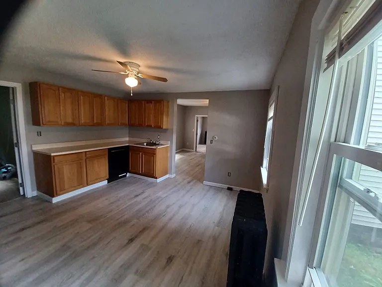 30 Pleasant St #1 — Photo 4