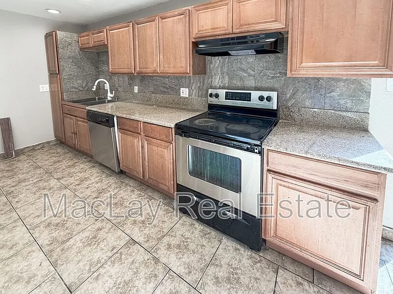 6301 W Earll Dr — Photo 8