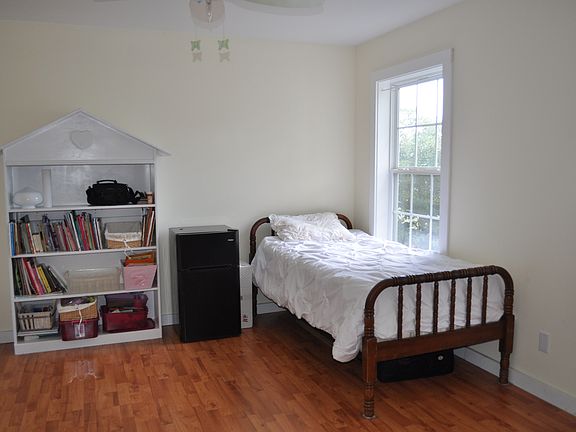 Playroom used as 4th bedroom
