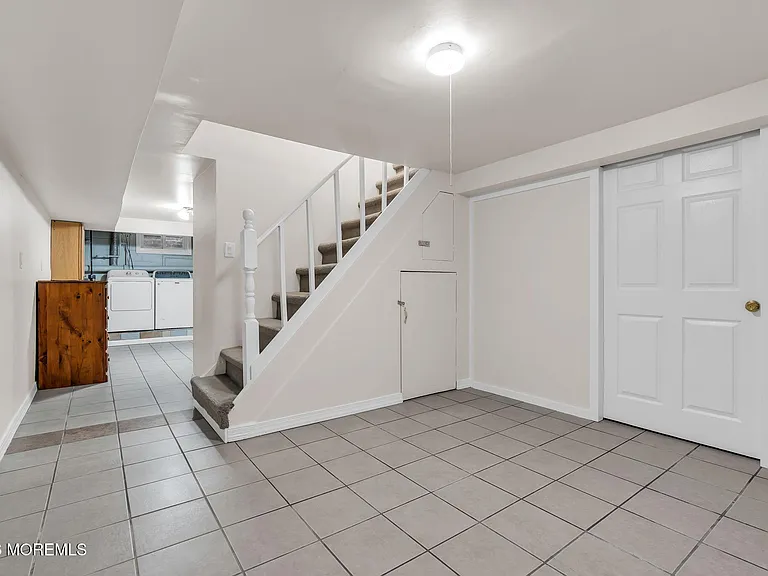 37 Highland Ave — Photo 38