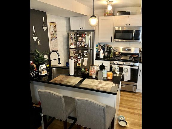 5th image of 4855 N Hermitage Ave APT 8