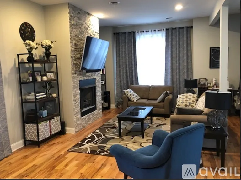 1918 W Berenice Ave #3 — Photo 8
