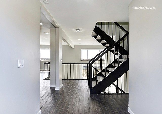 2nd image of 589 Forum Dr