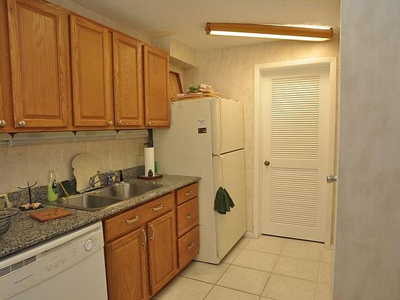 3rd image of 3505 Tarpon Woods Blvd APT N403