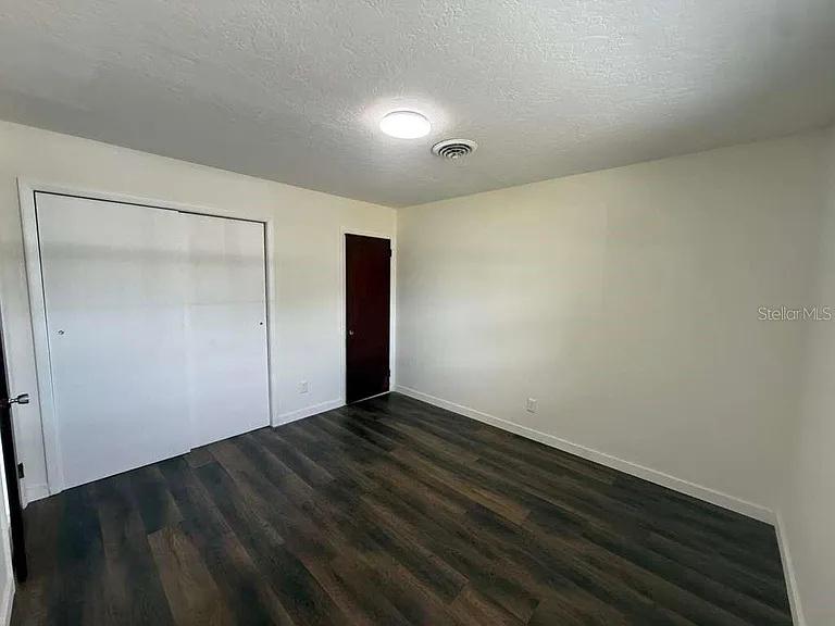 345 S Venice Blvd — Photo 11