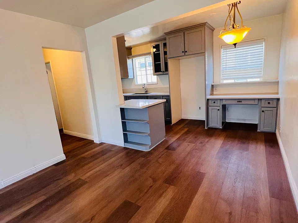 Living Room/ Kitchen