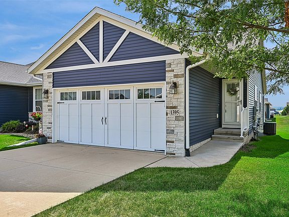 2nd image of 1395 Applewood Dr