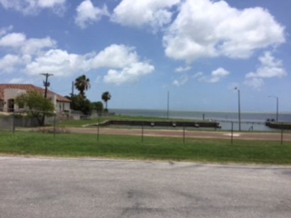 4th image of 808 Beach Blvd