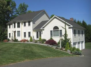 22 Lazy Brook Rd, Shelton, CT 06484