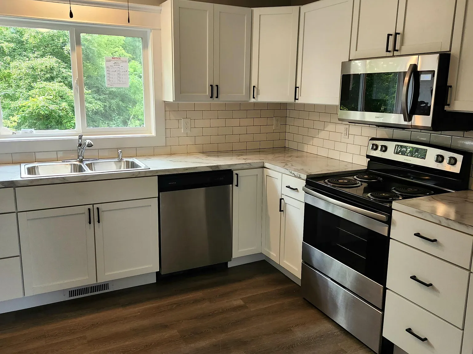 4 bed, 1430 sqft, $2,350 — Photo 4