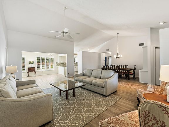 4th image of 5100 SE Hanson Circle