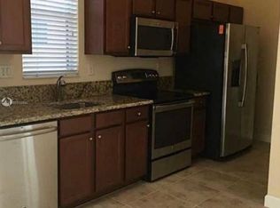 9340 SW 170th Psge, Miami, FL 33196