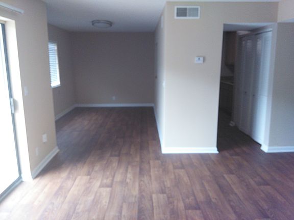 4th image of 201 Lowwood Dr