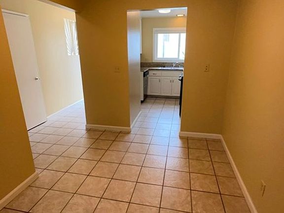 4th image of 708 S Prospect Ave #6