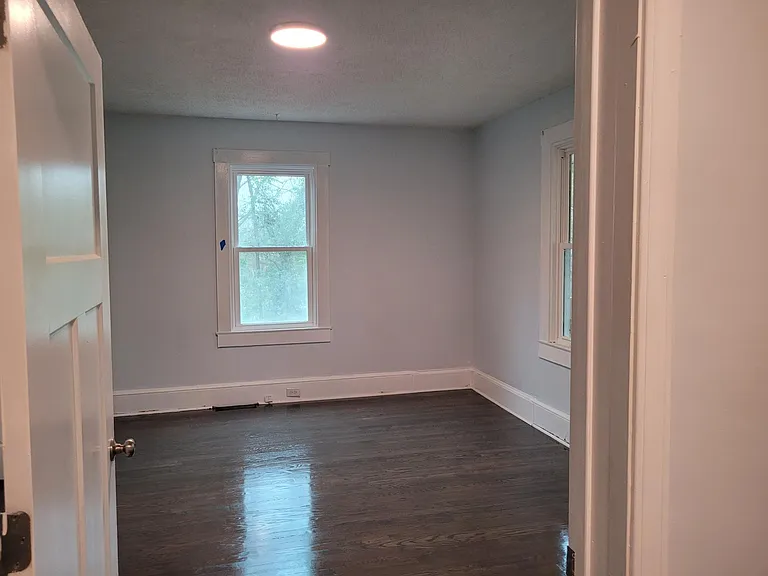 400 Arlington Rd — Photo 1