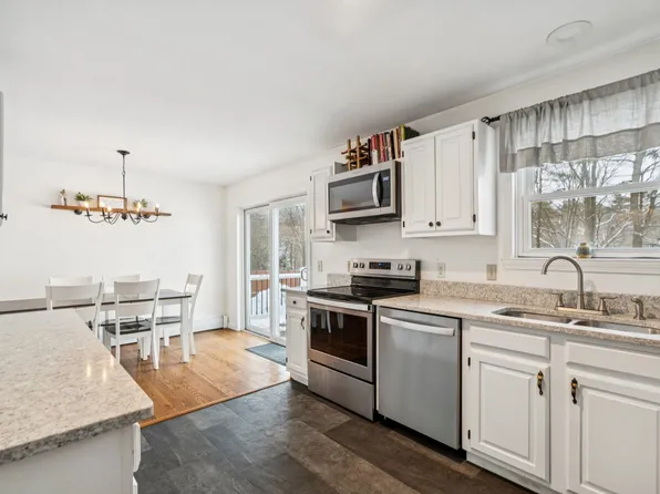 20 Batchelder Avenue, Lebanon, NH 03784