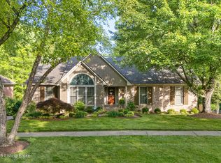 812 Locust Pointe Pl, Louisville, KY 40245
