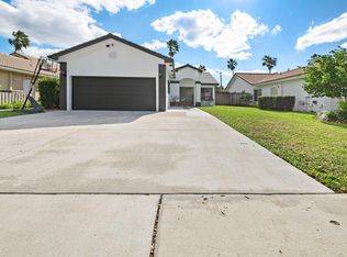 12440 SW 7th Pl, Davie, FL 33325