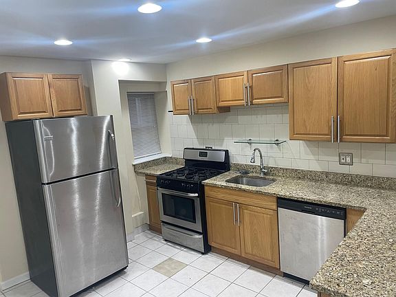 4th image of 1512 South St APT 3