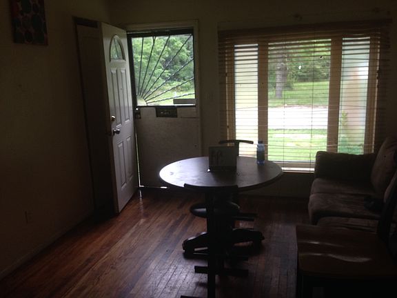 5th image of 14311 Chapel St