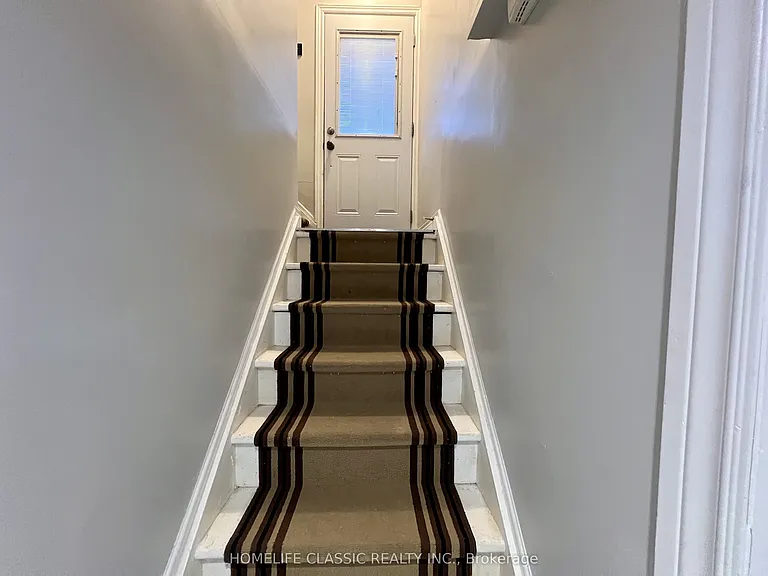 309 Princess Ave #BASEMENT — Photo 12