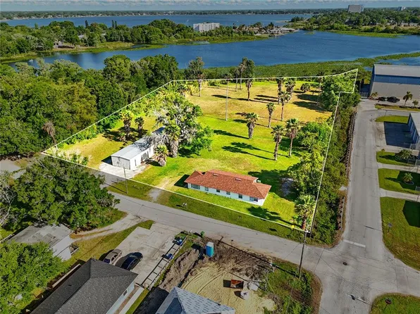 802 Avenue L SW, Winter Haven, FL 33880