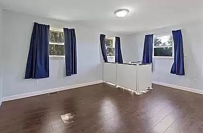 5th image of 301 Elwanda Dr