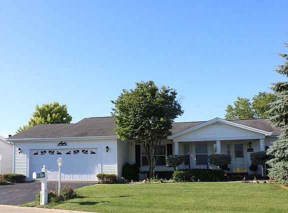 2nd image of 2009 Lake Churchill Dr