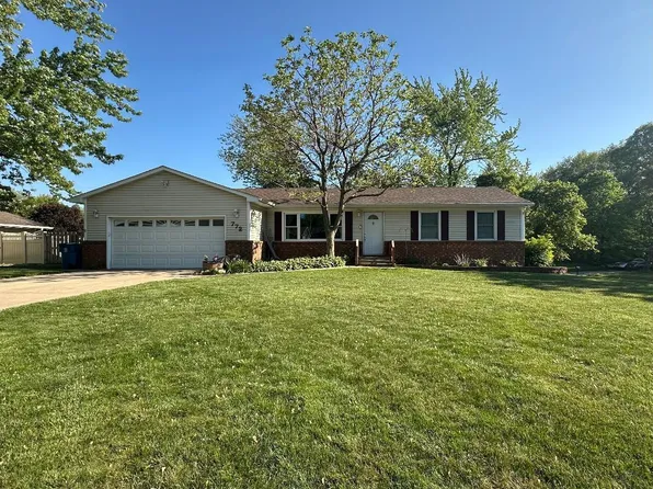 772 Mississinewa Rd, Chesterton, IN 46304