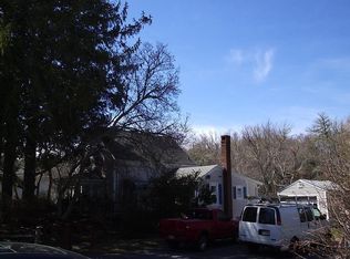 139 Fairhaven Rd, Mattapoisett, MA 02739