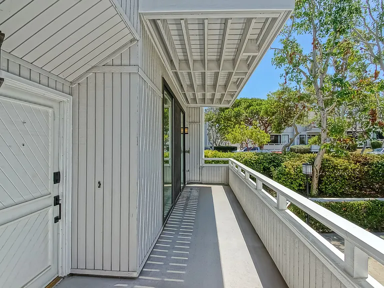 14 Aries Ct — Photo 5