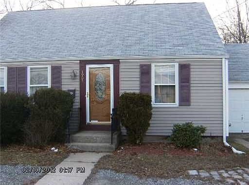 2nd image of 1905 Warwick Ave