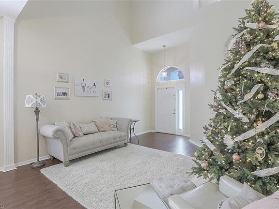 5th image of 11588 Aron Ct