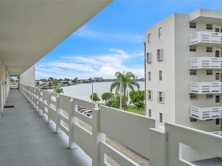 3030 Marcos Dr #T409 — Photo 28