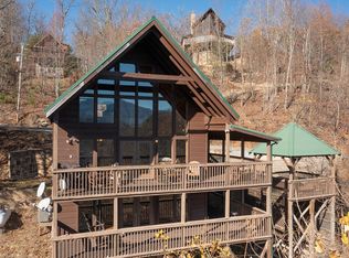 2708 Overholt Trl, Sevierville, TN 37862