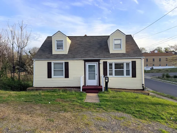 2001 Hanover Ave NW, Roanoke, VA 24017