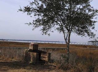 782 Clearview Dr, Charleston, SC 29412