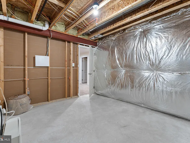 7570 Arundel Woods Dr — Photo 56